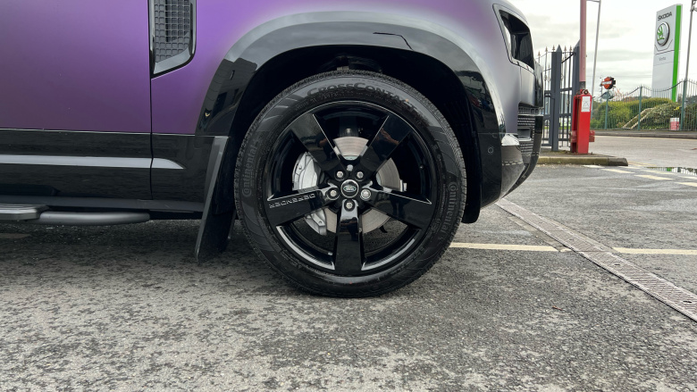 Land Rover Defender 3.0 D350 X-Dynamic SE 110 5dr Auto Diesel Estate